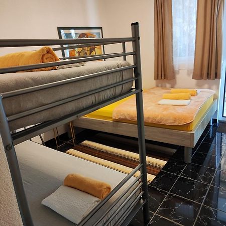 Guest House Inara 内乌姆 外观 照片