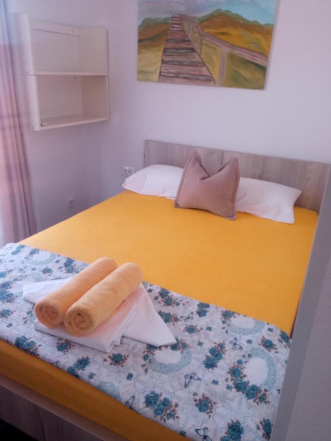 Guest House Inara 内乌姆 外观 照片