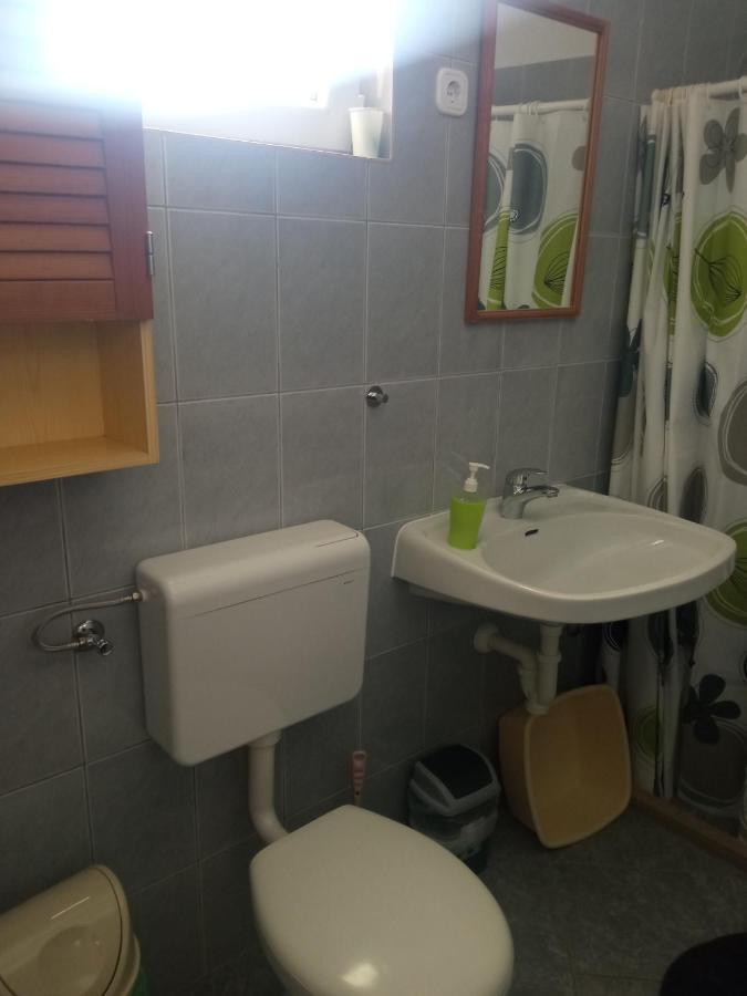 Guest House Inara 内乌姆 外观 照片