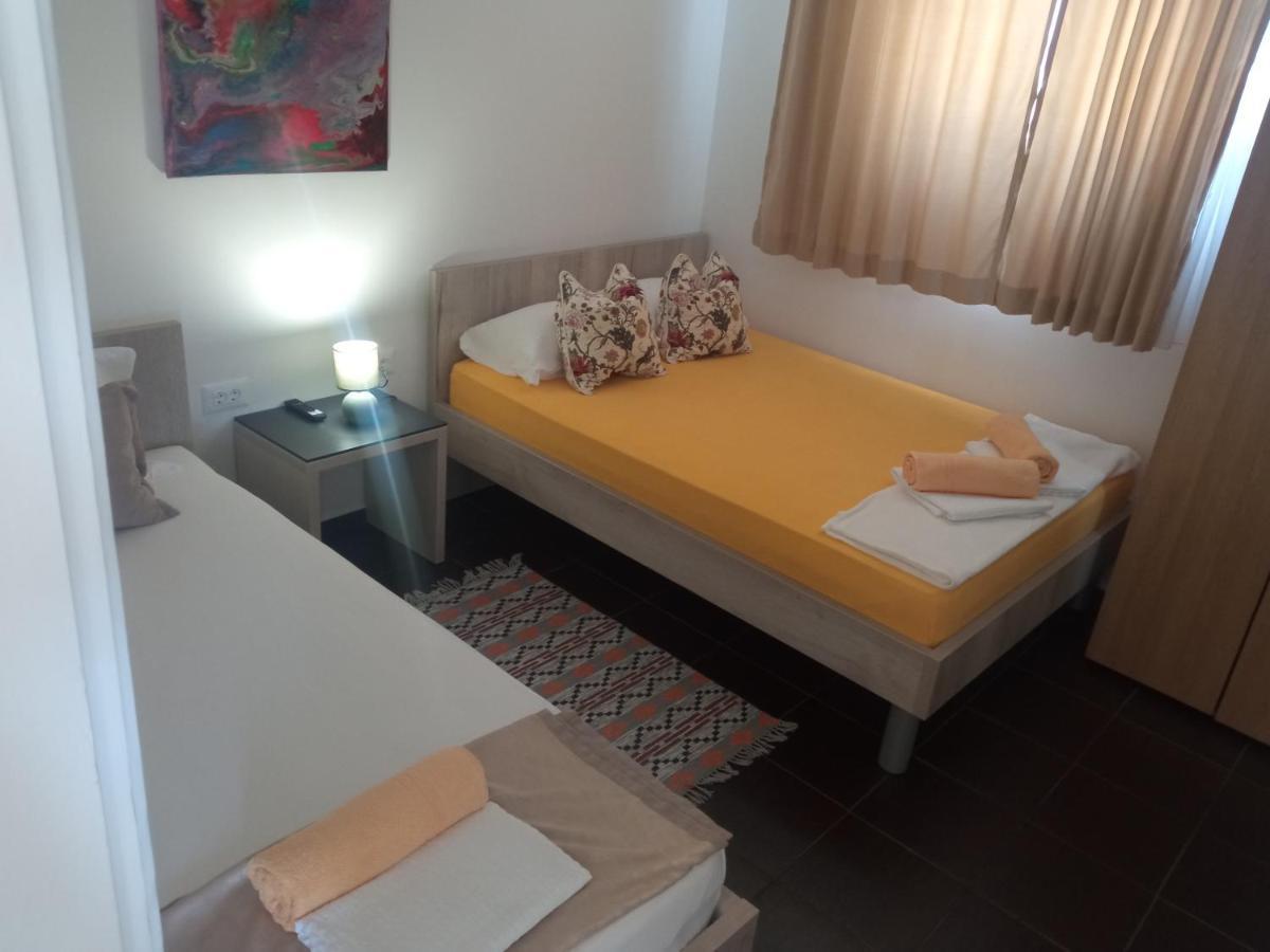 Guest House Inara 内乌姆 外观 照片