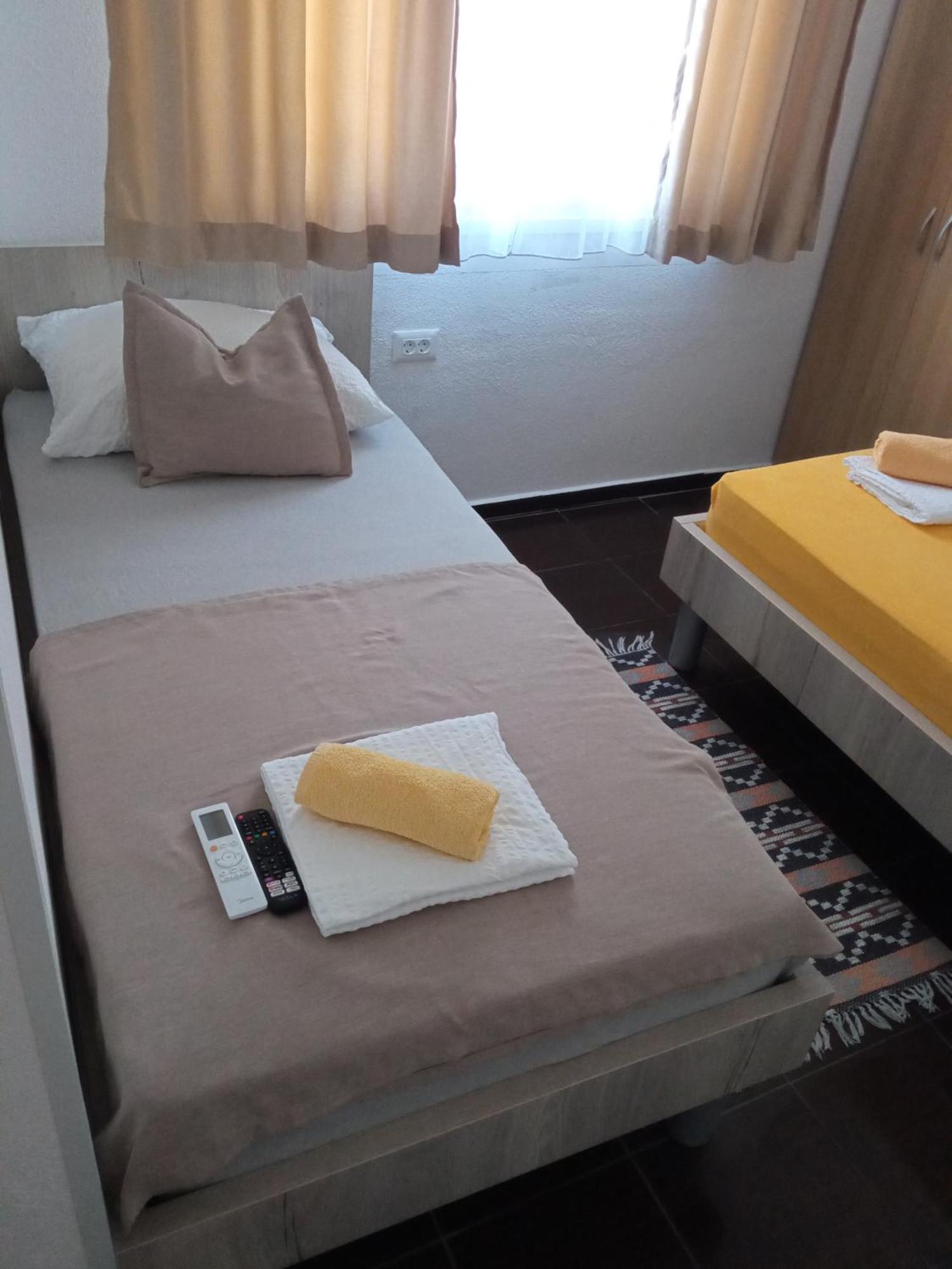 Guest House Inara 内乌姆 客房 照片